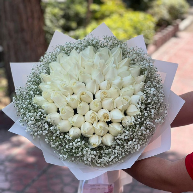 white rose bouquet